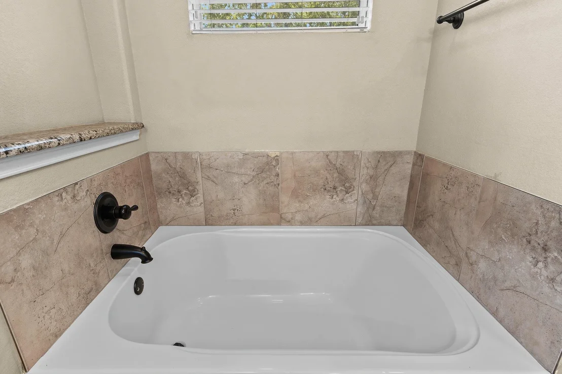 Photo of 200 County Road 453 RD