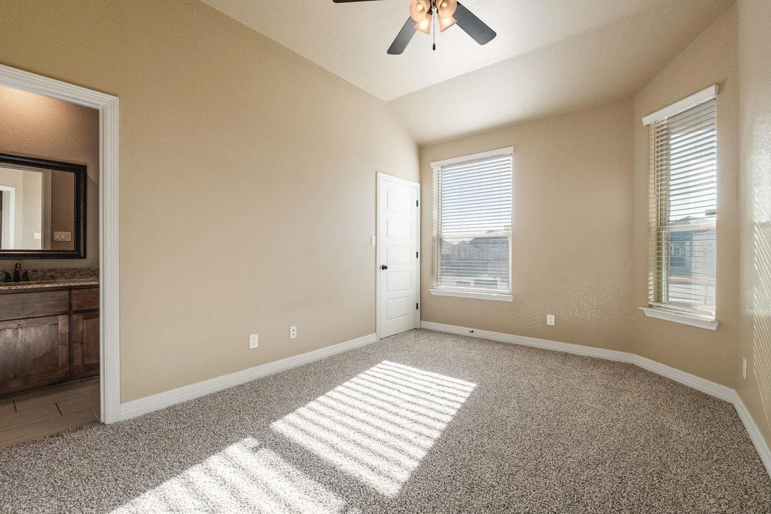 Photo of 8500 Platinum DR