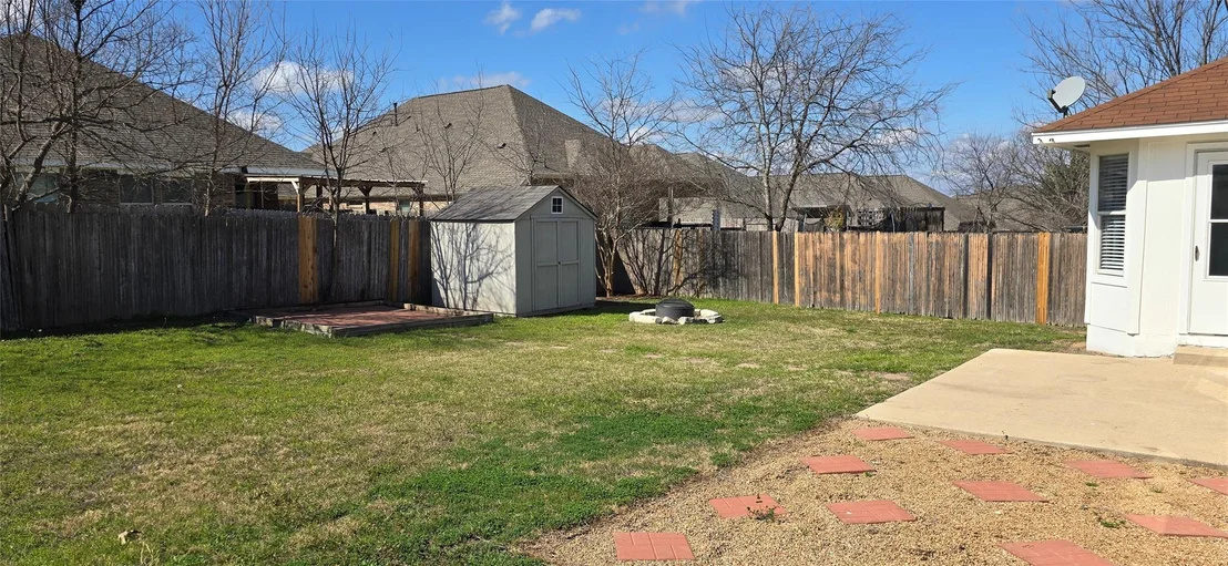 Photo of 705 Maplecreek DR