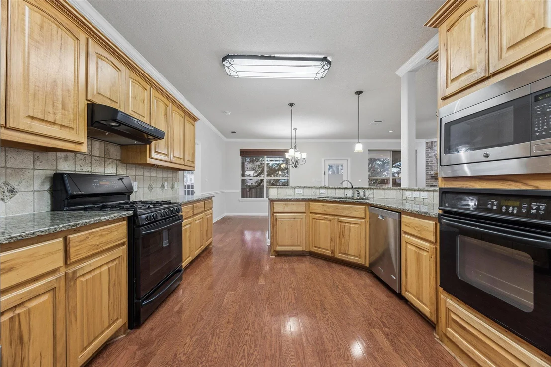Photo of 300 Brazos DR