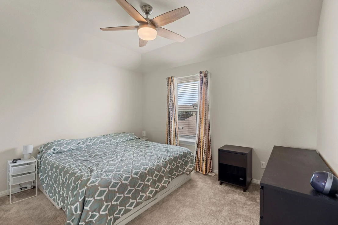 Photo of 548 Purple Heart DR