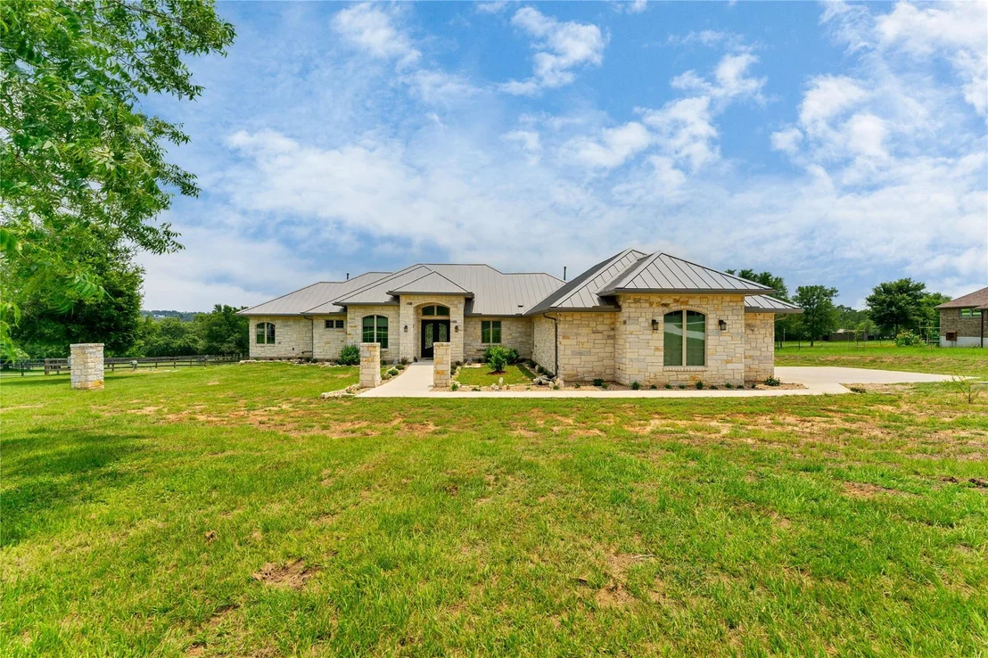 Photo of 145 Pavilion DR