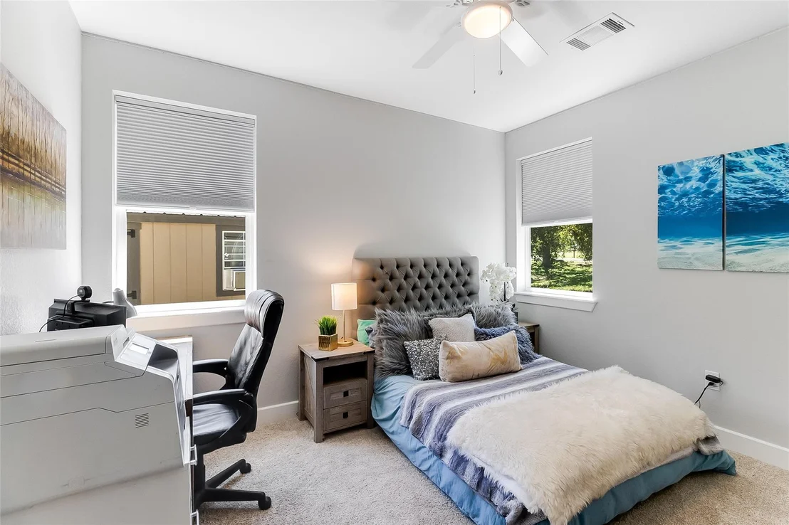 Photo of 2419 Ridgeview