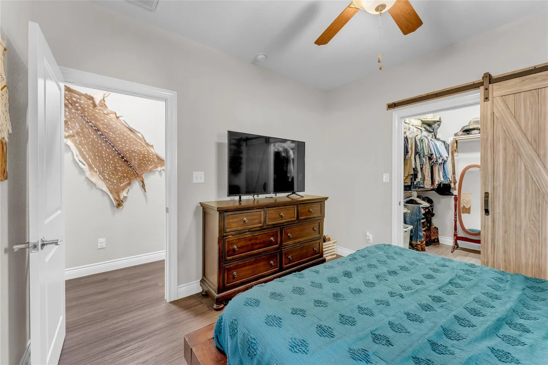 Photo of 102 Fox CIR