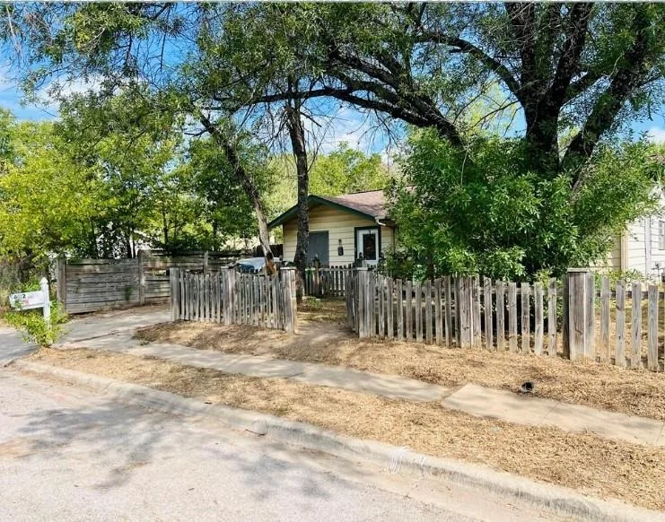 Photo of 6112 Larch TER