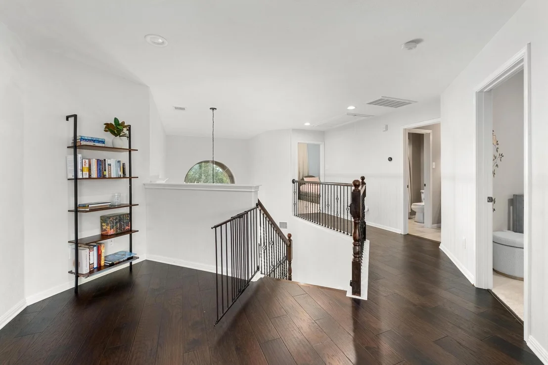 Photo of 5701 Sunset RDG