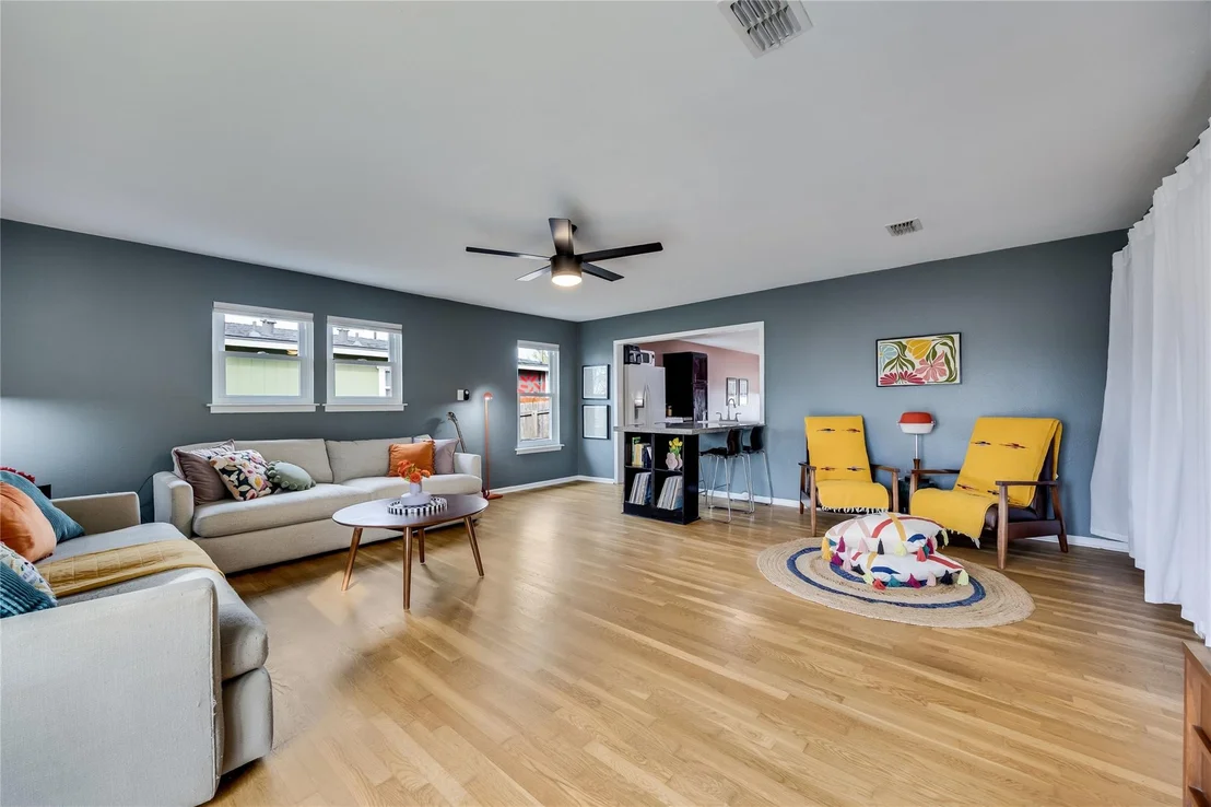 Photo of 1724 Hillcrest LN