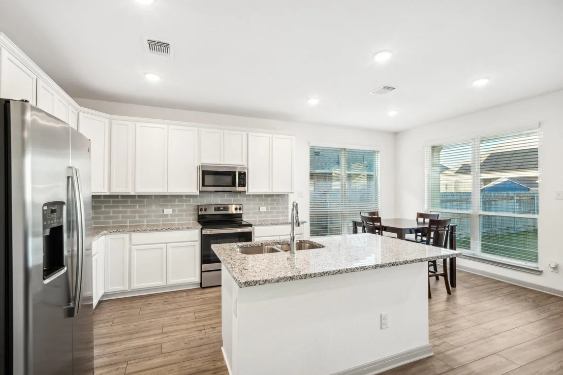 Photo of 6913 McGregor LOOP