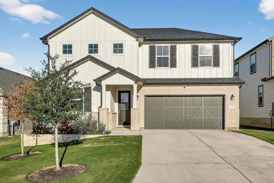 Photo of 637 Seabiscuit DR