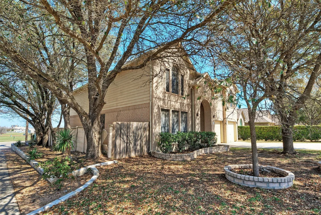 Photo of 601 Indian Run DR