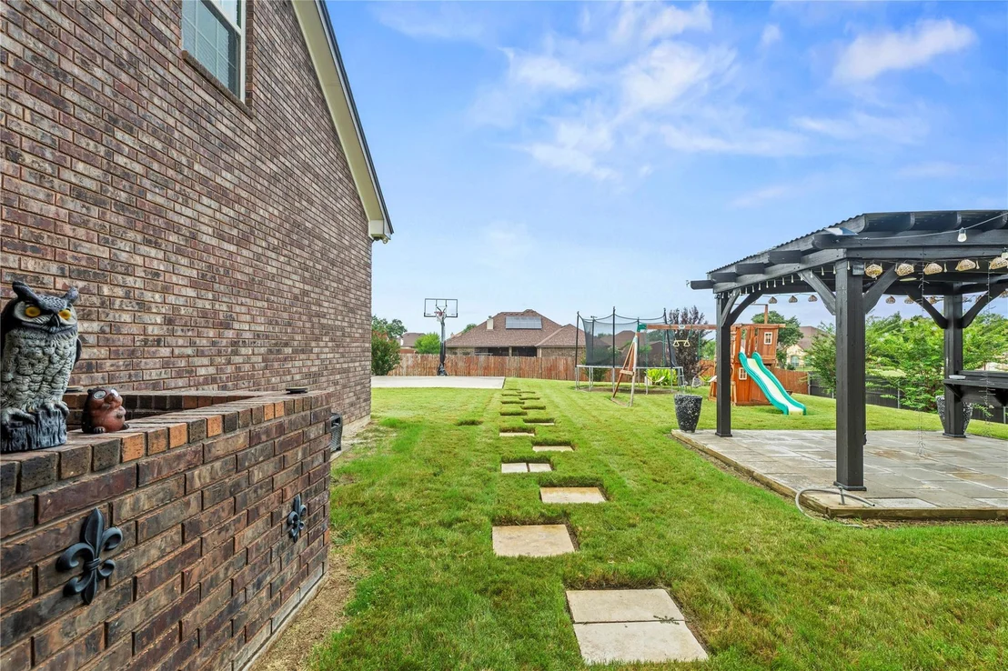 Photo of 4906 Deerwood LOOP