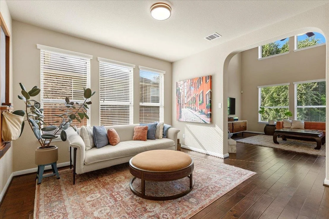 Photo of 561 Stone View TRL