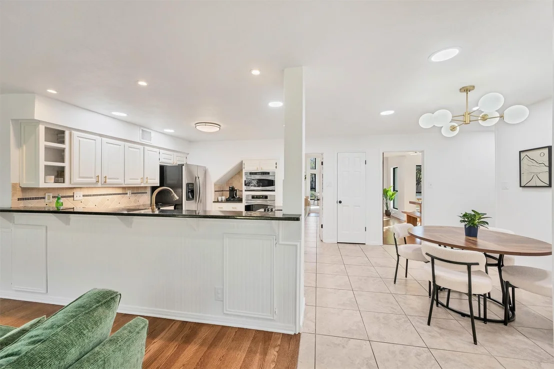 Photo of 3104 Oak Bend DR