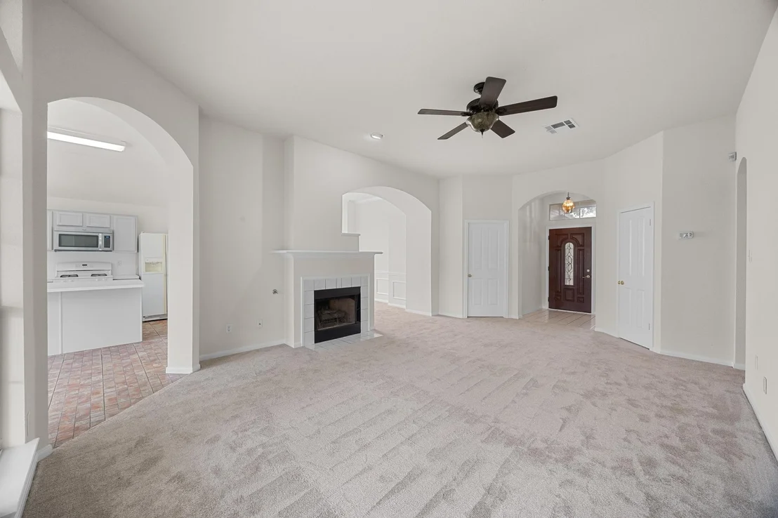 Photo of 706 Cornell DR