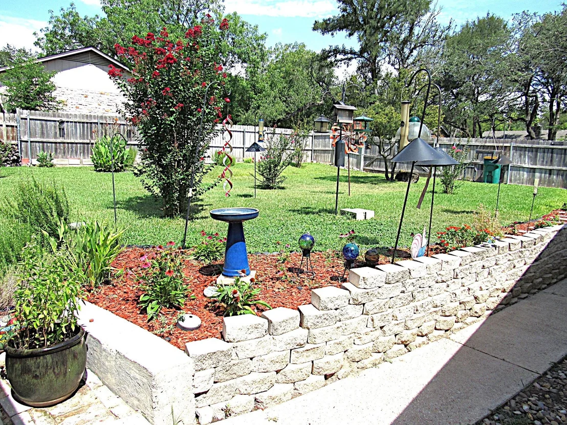 Photo of 737 Estate DR