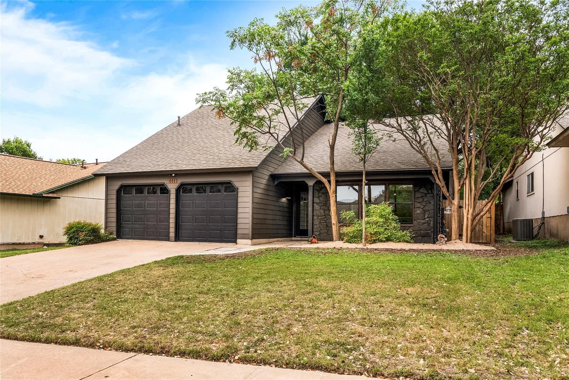 Photo of 4411 Cumbria LN