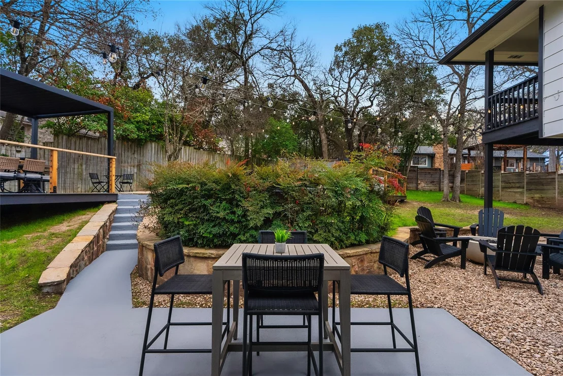 Photo of 2209 Forest Bend DR