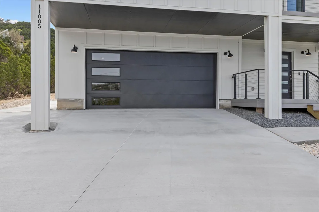 Photo of 11005 Beach RD