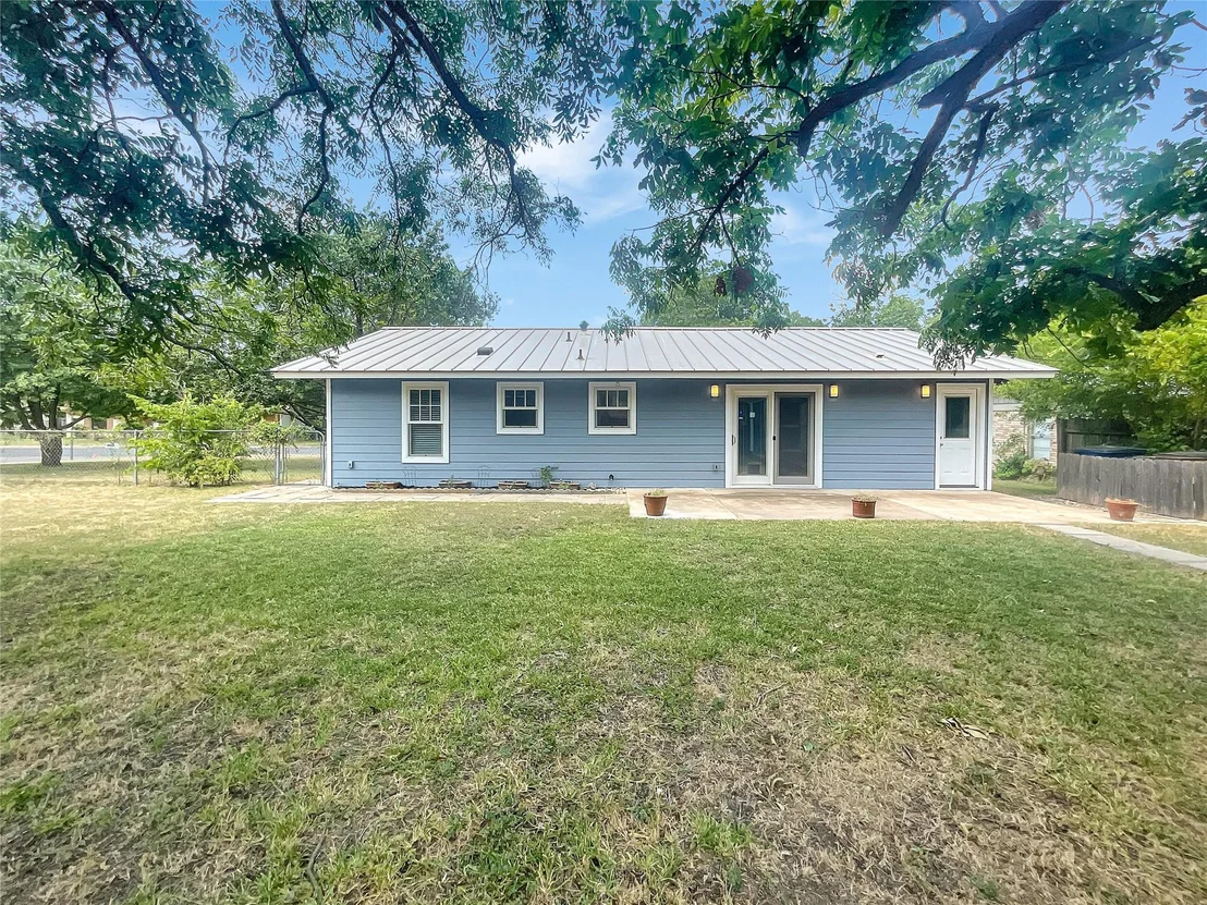 Photo of 8801 Parkfield DR