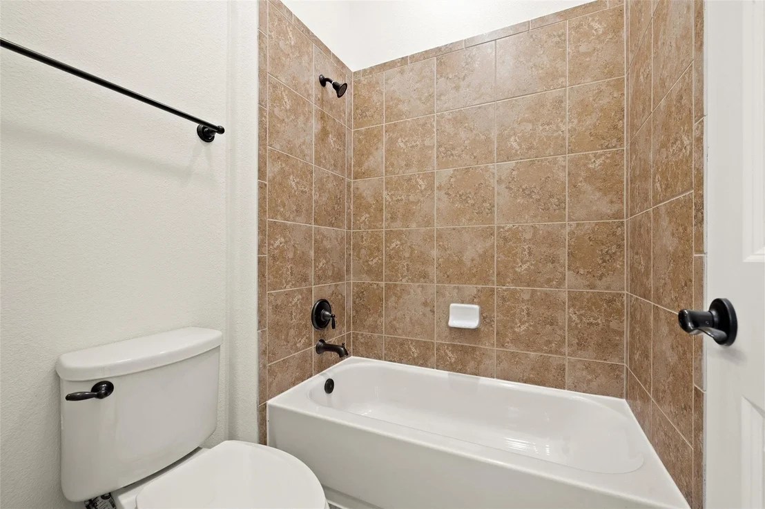 Photo of 3021 Silvergrass CV
