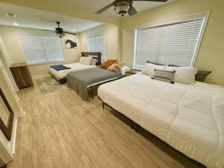 Photo of 9926 Ledgestone TER