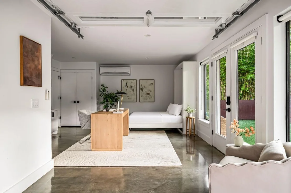Photo of 1105 Travis Heights BLVD