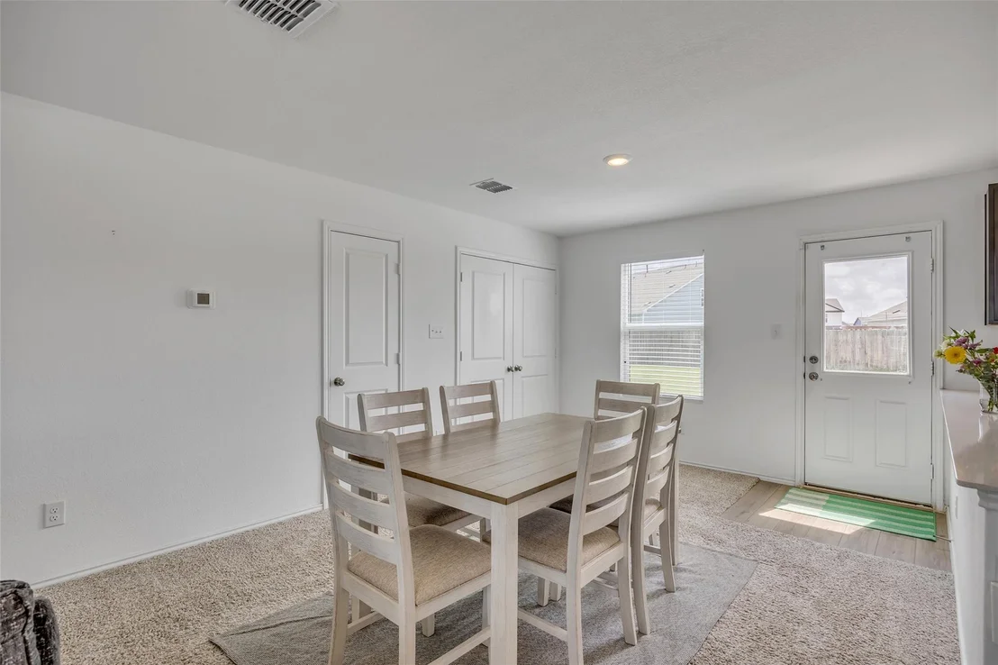 Photo of 2406 Windrow LN