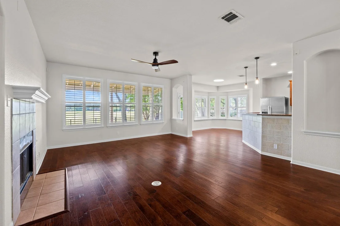 Photo of 1104 Camden CV