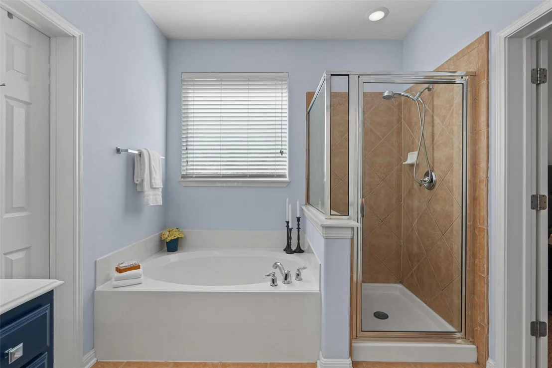 Photo of 1605 Teal TRL