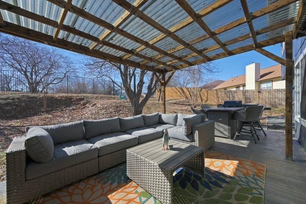 Photo of 1506 Clearview LOOP