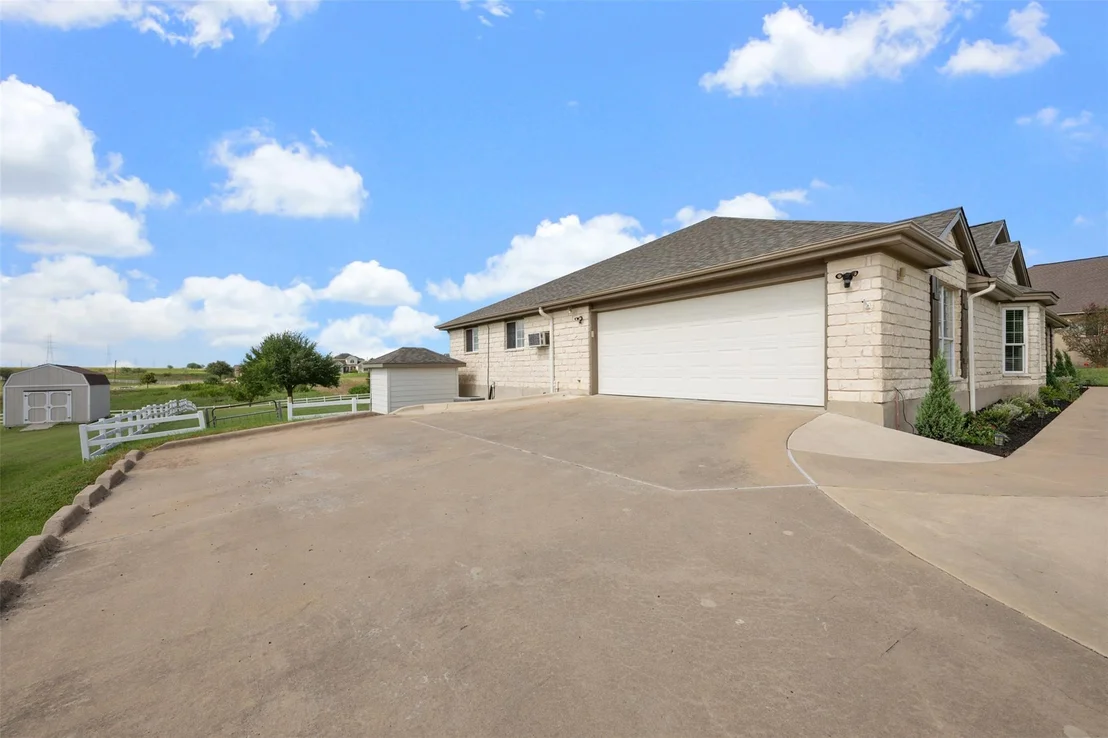 Photo of 111 Lookout CIR