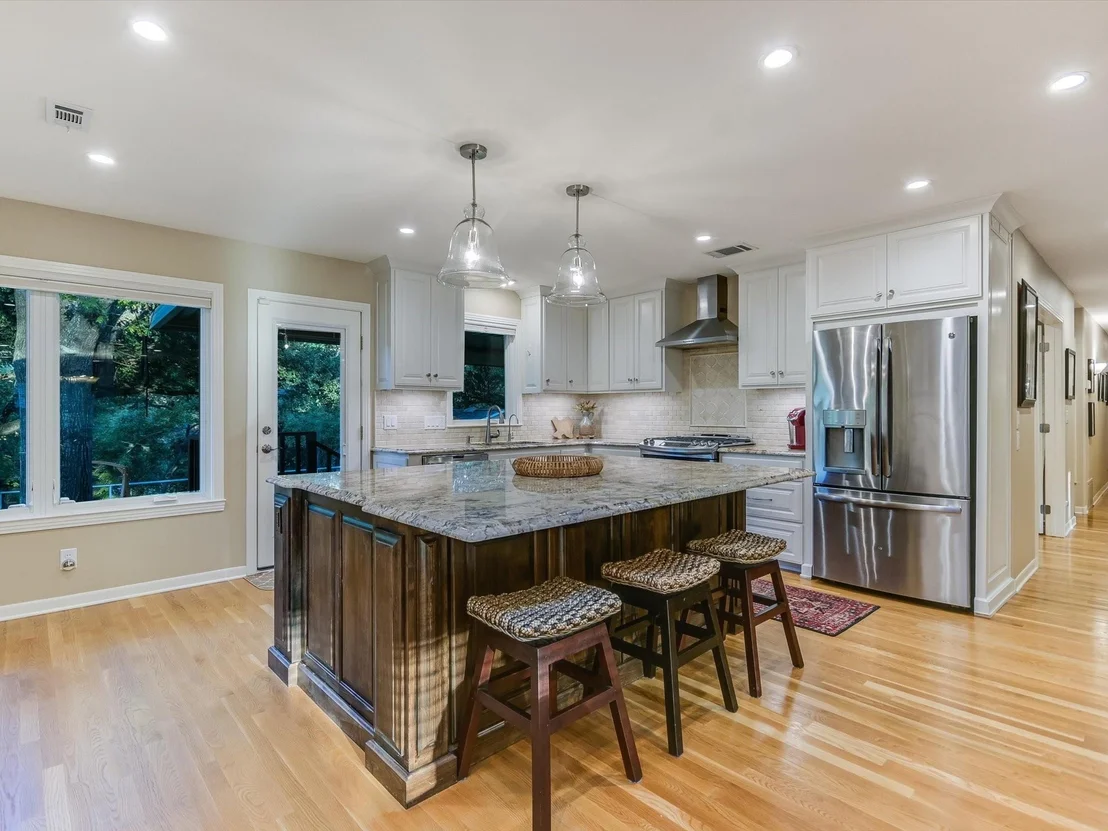 Photo of 832 Walnut Creek DR