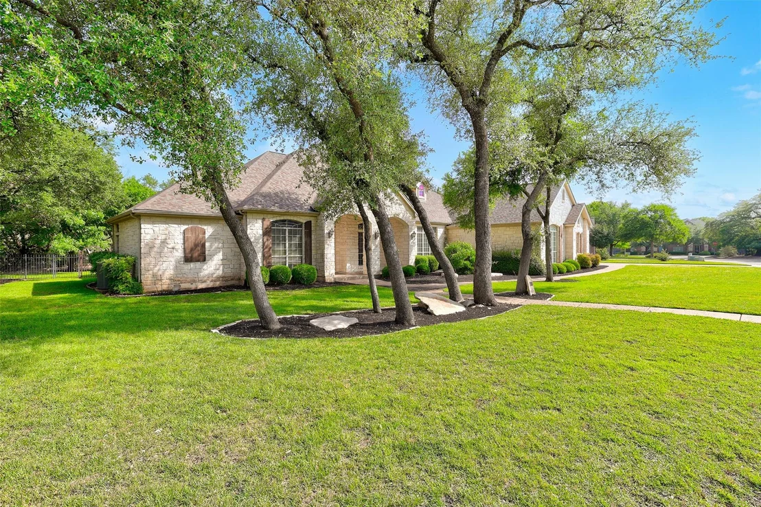 Photo of 110 Woodall DR