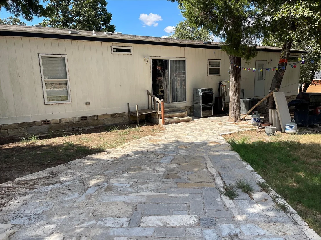 Photo of 103 Azalea Ave