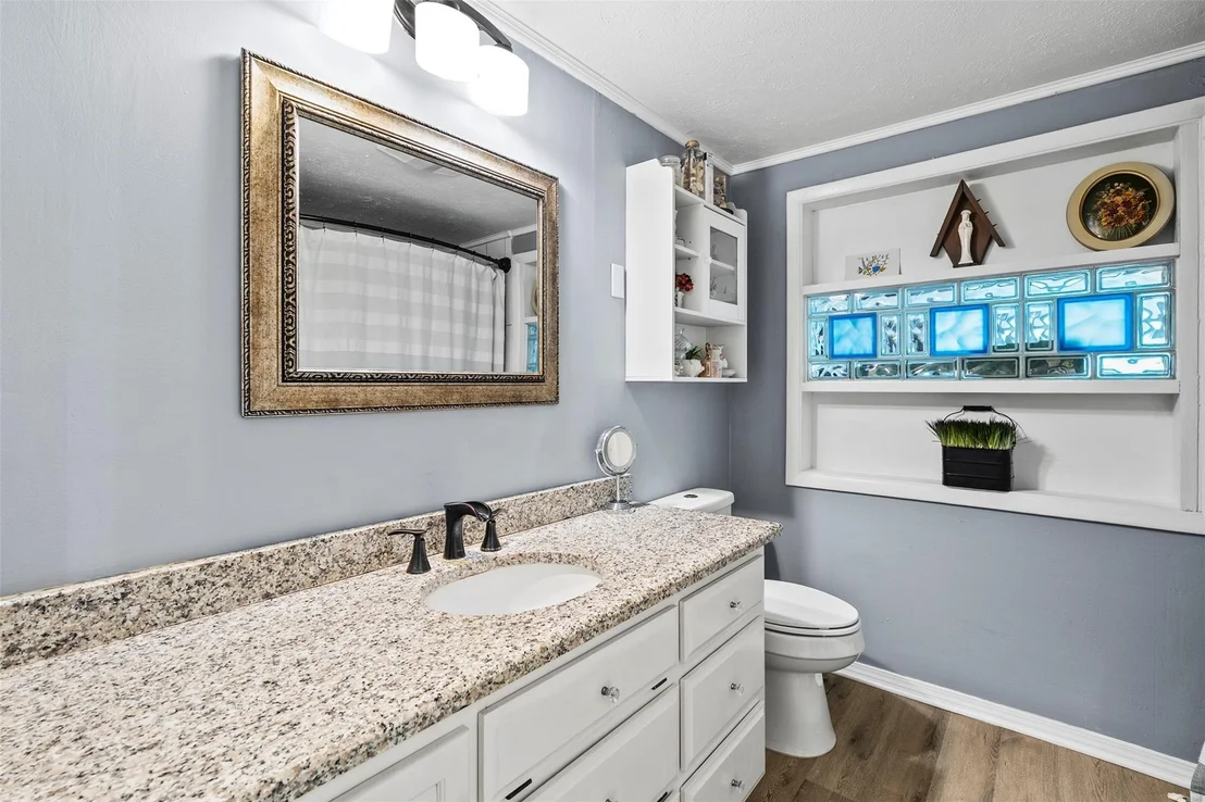 Photo of 51 Cliffside CIR