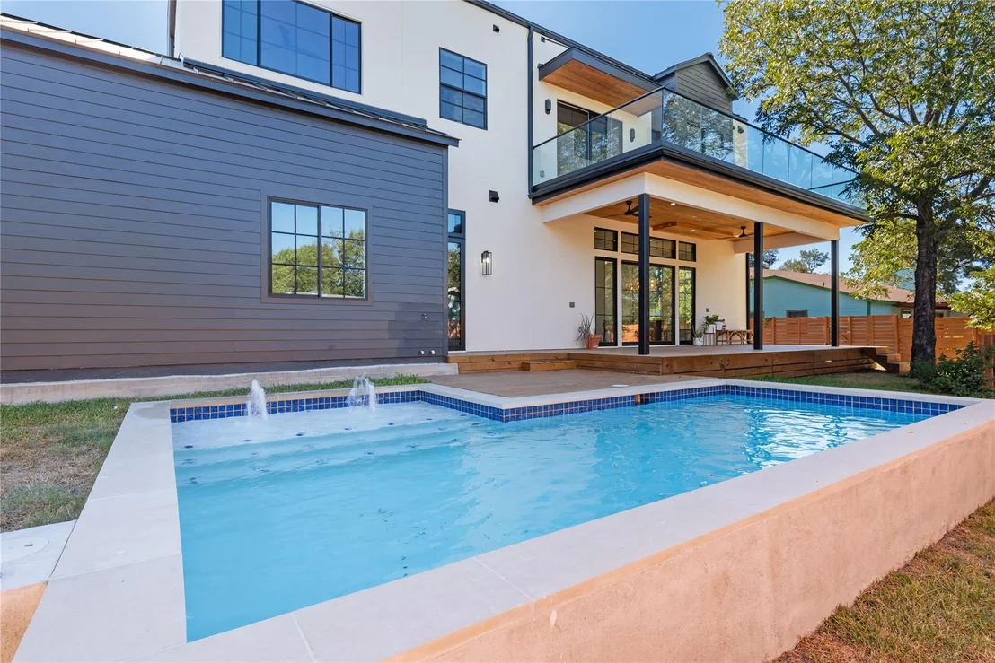 Photo of 1701 Saracen RD