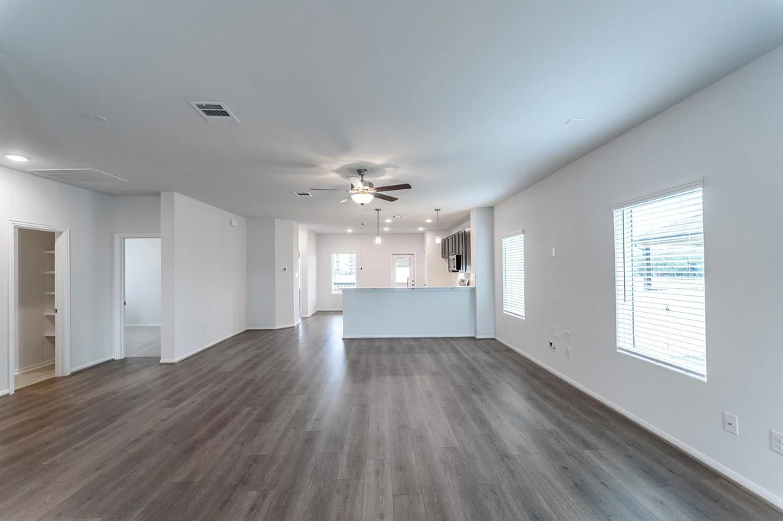 Photo of 531 Yellowstone DR