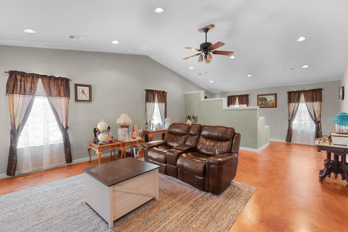 Photo of 15525 Ranch Road 2241