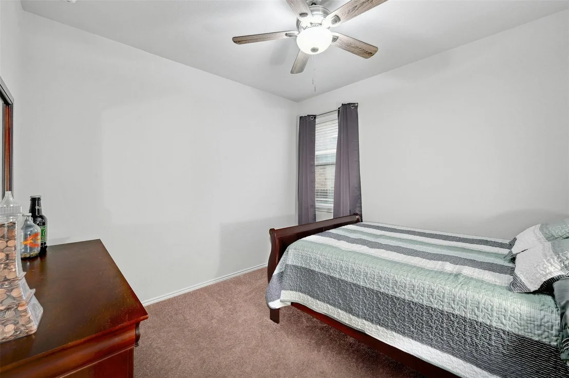 Photo of 541 Blue Oak BLVD