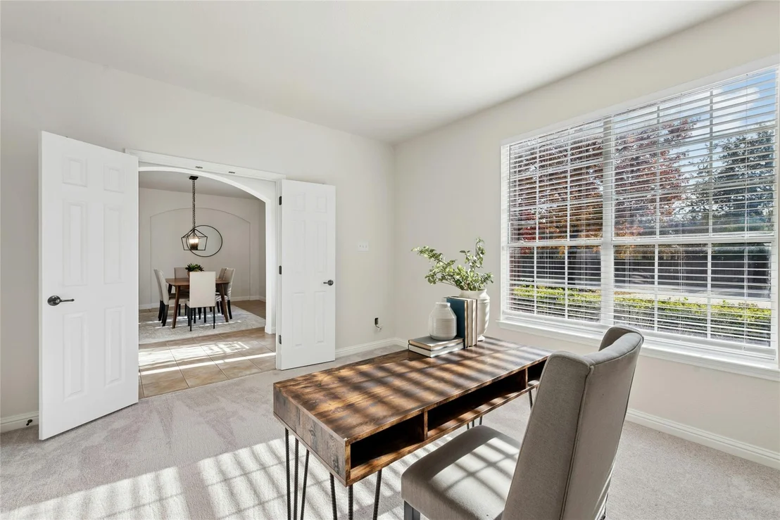 Photo of 2605 Mancuso BND