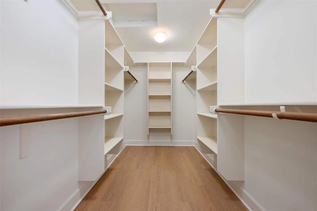 Photo of 117 Oakbluff CV