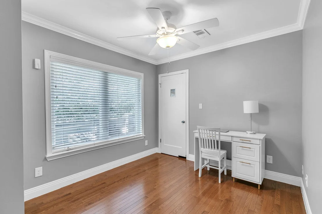 Photo of 1308 KINNEY Ave