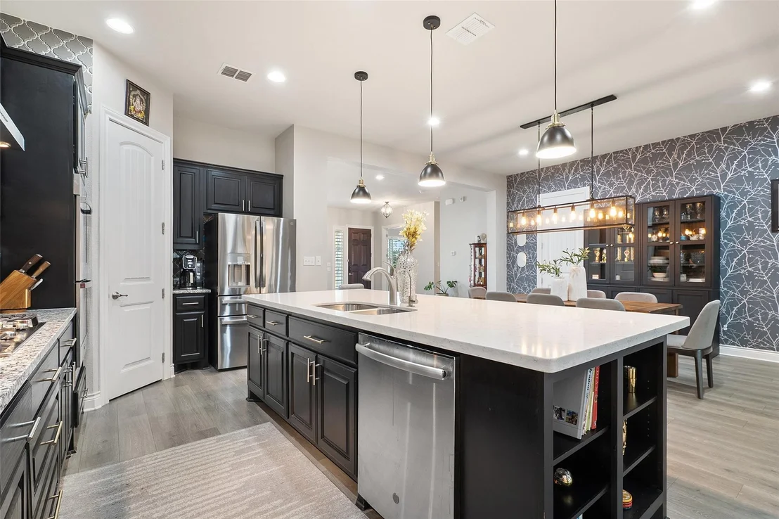 Photo of 225 Escarpment WAY
