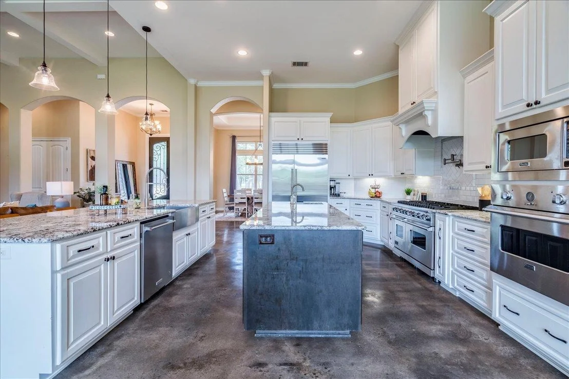 Photo of 1006 Lone Star DR