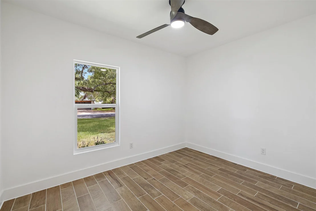 Photo of 1111 Spearson LN