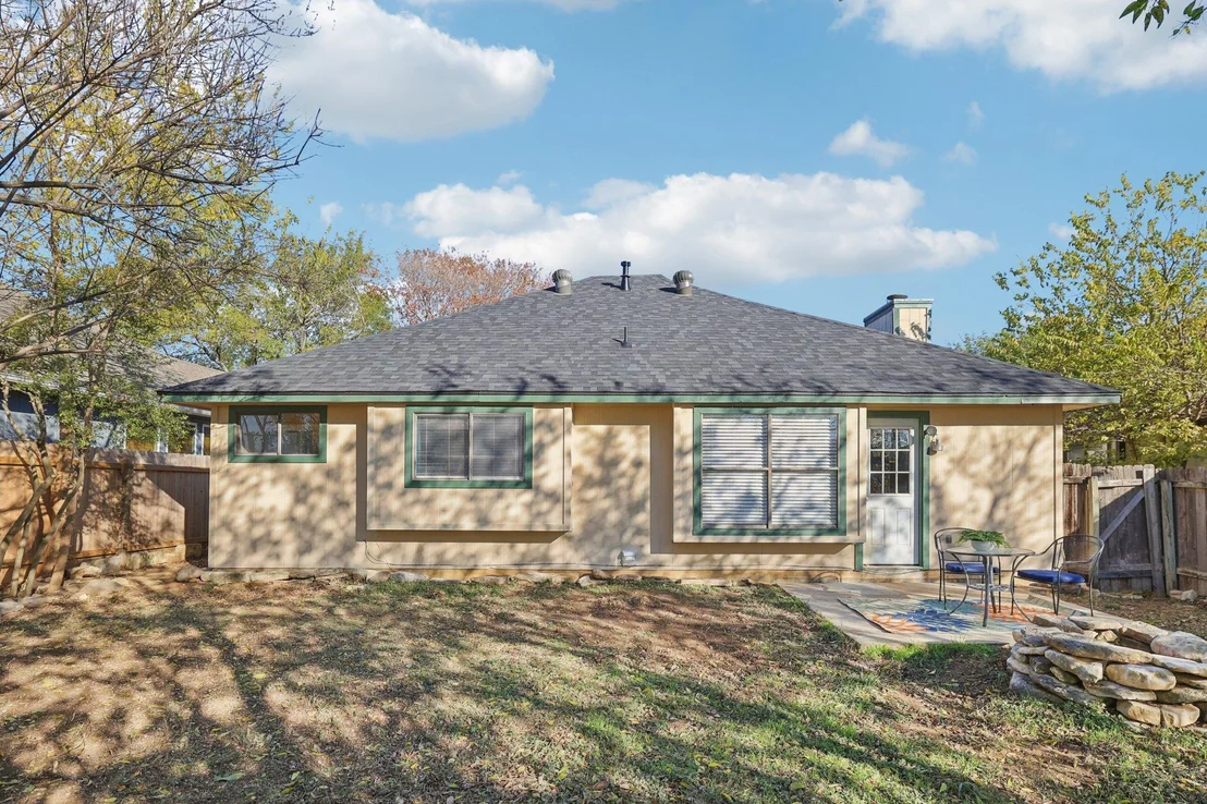 Photo of 1503 Lantana DR