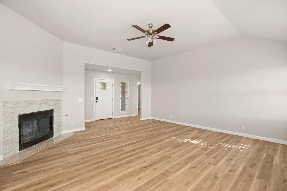 Photo of 106 Mockingbird CV