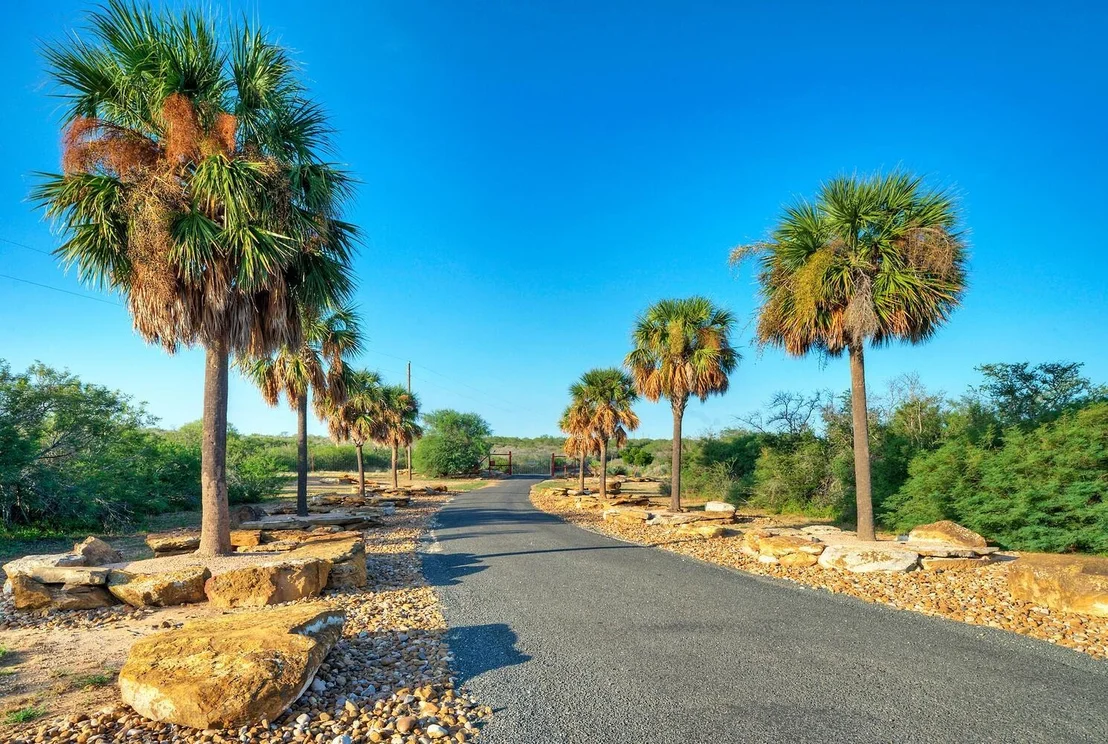 Photo of 1372 Lyles Ranch RD