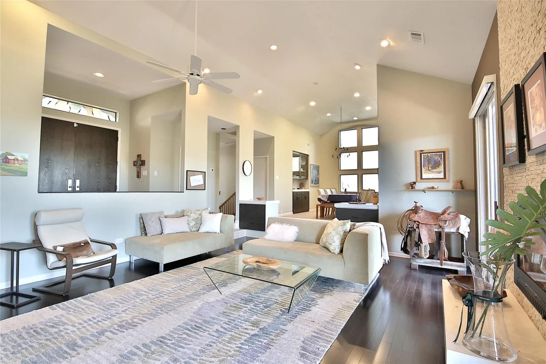 Photo of 9003 Bluegrass DR