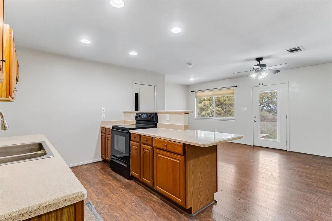 Photo of 8319 County Road 200